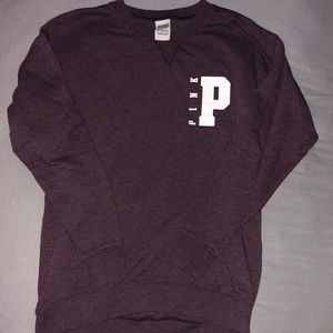 ❌SOLD❌ VS crew neck